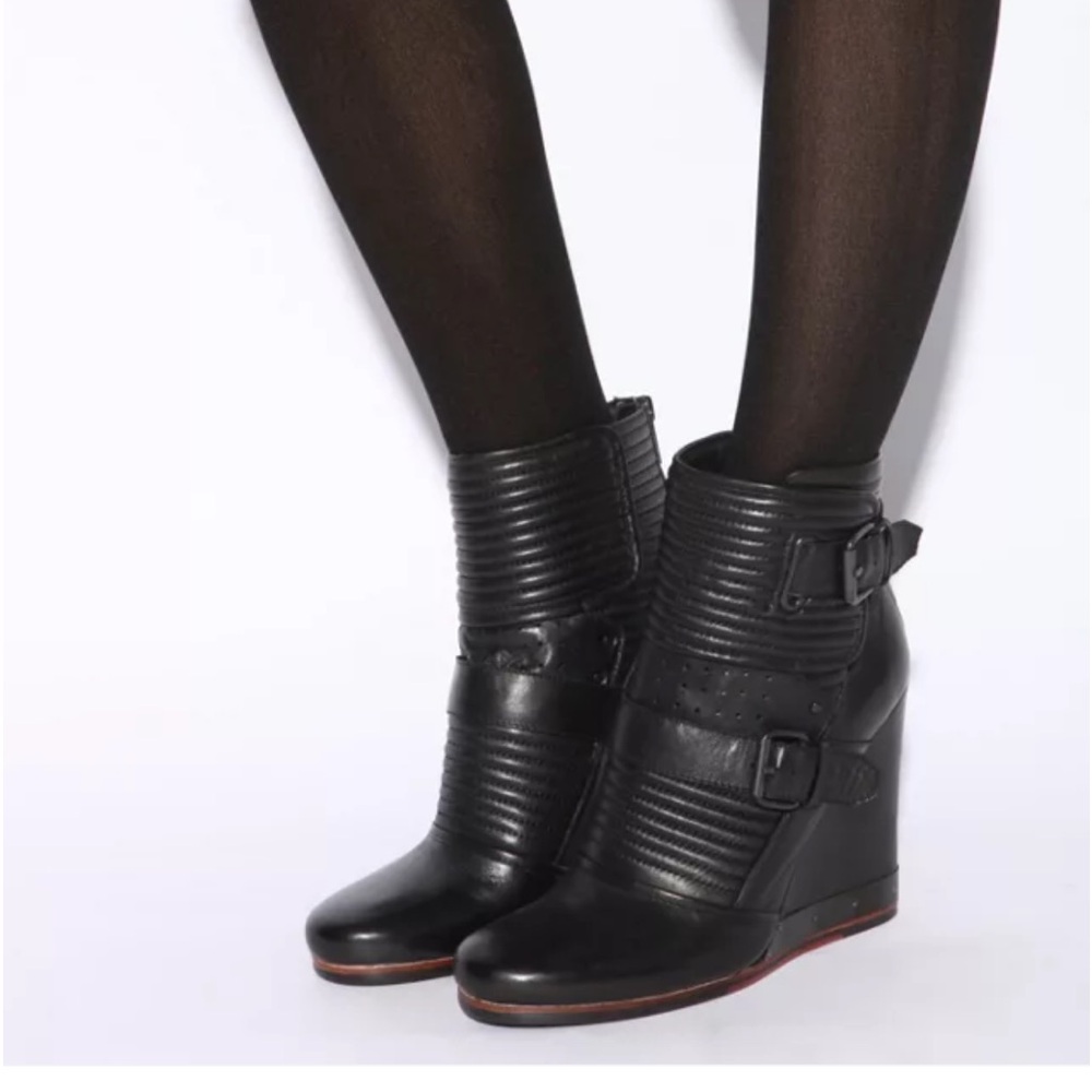 Dolce Vita Black Ankle Boots